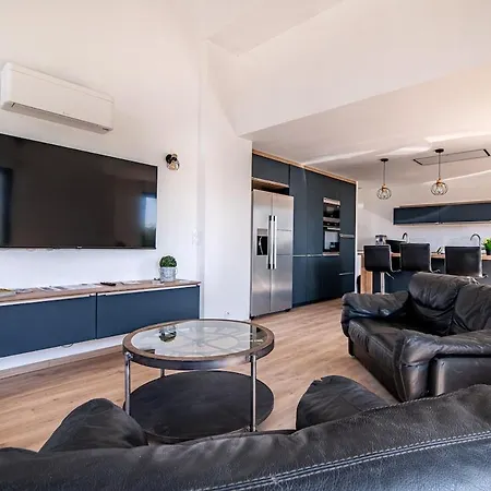 بيت للعطل La Valliere, Maison Lumineuse Et Calme Pres Du Puydufou