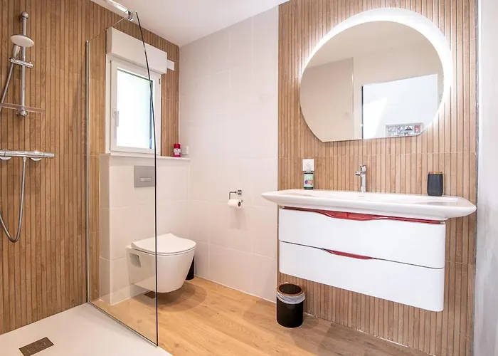 La Vallière, Maison Lumineuse Et Calme Près Du Puydufou Hébergement de vacances Cholet